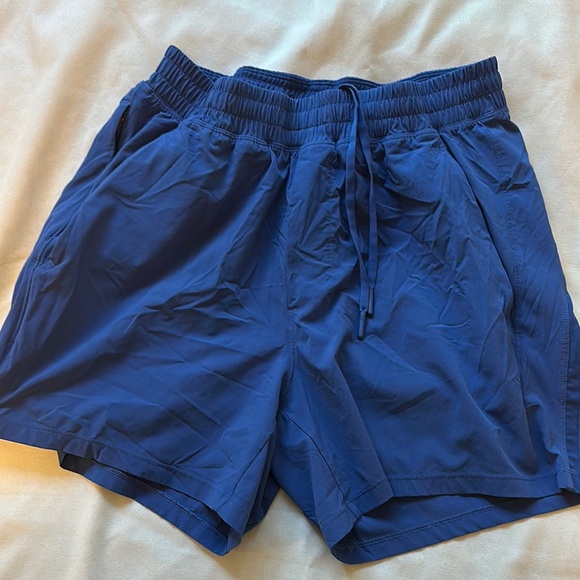 Lululemon men’s pace breaker shorts size small - Picture 1 of 4